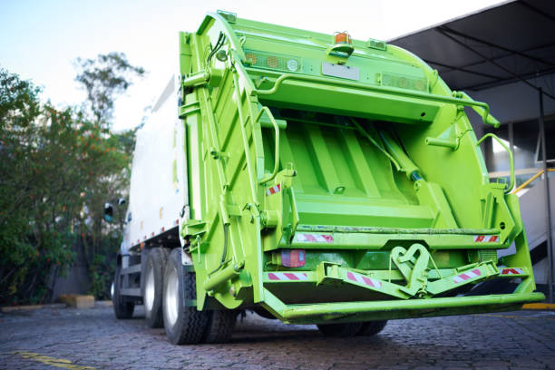 Best Estate Cleanout Services  in De Kal, TX